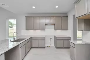 11103 Rose River Dr, Houston, TX 77044 - Photo 8