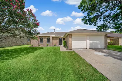 3807 Teakwood Drive, La Porte, TX 77571 - Photo 2