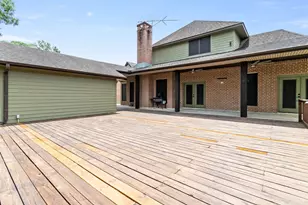 438 W Pineshadows Dr, Sour Lake, TX 77659 - Photo 24