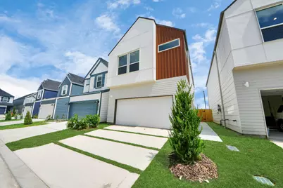 13111 Moncloa Drive, Houston, TX 77047 - Photo 1