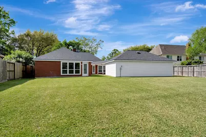 15411 Park Estates Lane, Houston, TX 77062 - Photo 16