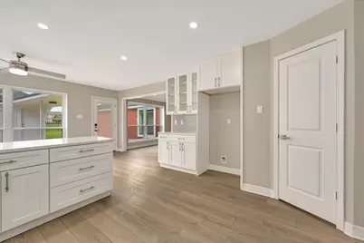 15411 Park Estates Lane, Houston, TX 77062 - Photo 36