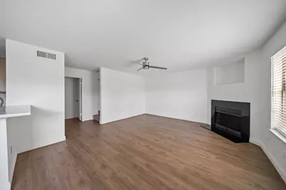 8243 Creekbend Drive #8243, Houston, TX 77071 - Photo 8