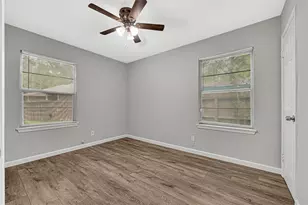 3809 Sherbrooke Rd, Pasadena, TX 77503 - Photo 8