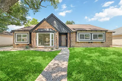 5950 Dumfries Dr, Houston, TX 77096 - Photo 1