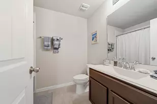 12801 Pirate Bend Dr, Texas City, TX 77568 - Photo 14