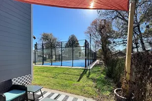 720 Caperton St, Houston, TX 77022 - Photo 10