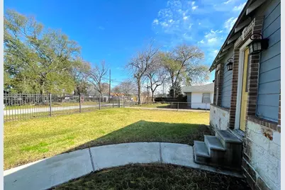 720 Caperton Street, Houston, TX 77022 - Photo 6