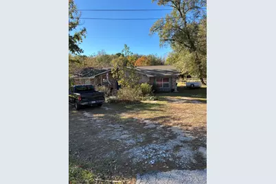 104 Sabine, Huntsville, TX 77320 - Photo 1