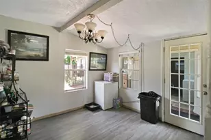 306 W Houston Ave, Pasadena, TX 77502 - Photo 8