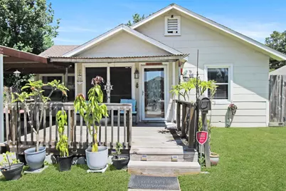 306 W Houston Avenue, Pasadena, TX 77502 - Photo 2