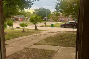 15815 Boridge Cir, Houston, TX 77053 - Photo 6