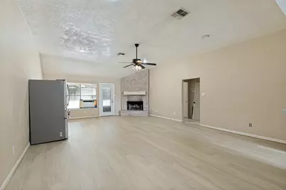 221 Tupelo Lane, Conroe, TX 77304 - Photo 6