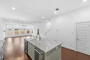 5326 Darling St, Houston, TX 77007 - Photo 10