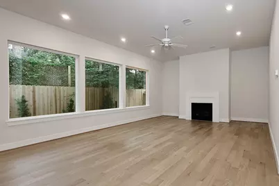 38 Honeycomb Ridge Place, The Woodlands, TX 77380 - Photo 8