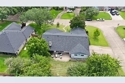 5451 Appleblossom Lane, Friendswood, TX 77546 - Photo 6