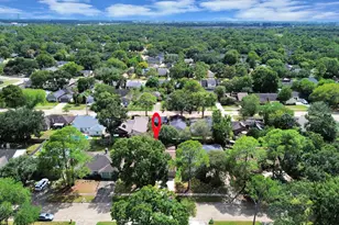 16310 Havenhurst Dr, Houston, TX 77059 - Photo 2