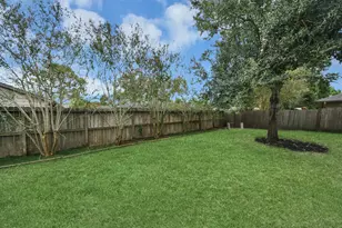 16310 Havenhurst Dr, Houston, TX 77059 - Photo 38