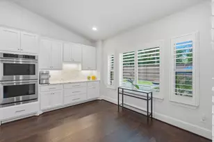 111 N Bimini Twist Cir, The Woodlands, TX 77375 - Photo 18
