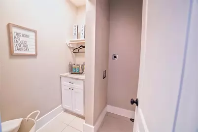 420 N Live Oak Street, Tomball, TX 77375 - Photo 16
