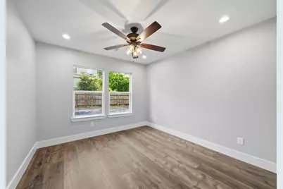 1210 Crockett Street #B, Houston, TX 77007 - Photo 14