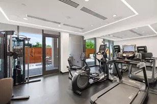 2323 W Main St, Houston, TX 77098 - Photo 14