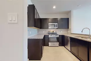 11833 E Gate Dr, Willis, TX 77318 - Photo 10