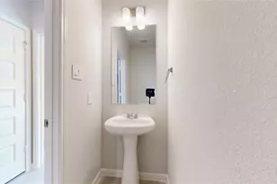 11833 E Gate Dr, Willis, TX 77318 - Photo 16