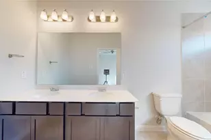 11833 E Gate Dr, Willis, TX 77318 - Photo 22