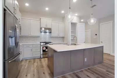10930 Keaton Landing Drive, Houston, TX 77043 - Photo 2