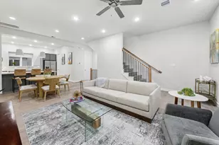 6336 Paddington Bnd Dr, Houston, TX 77008 - Photo 1
