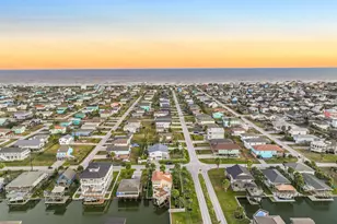 21928 Lampasas Dr, Galveston, TX 77554 - Photo 42