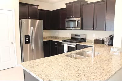 902 Briscoe Street, Brenham, TX 77833 - Photo 2