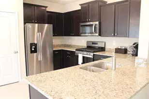 902 Briscoe St, Brenham, TX 77833 - Photo 2