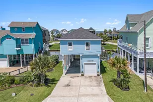 22806 Vida St, Galveston, TX 77554 - Photo 2