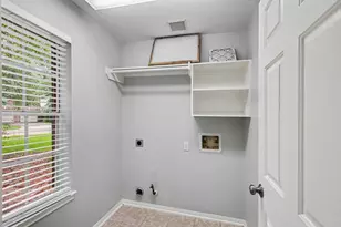 83 E Whistlers Bend Cir, Conroe, TX 77384 - Photo 38