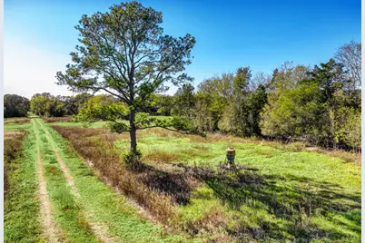 000 County Road 509 Off County Rd, Damon, TX 77430 - Photo 6