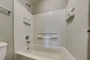 22366 Queenbury Hills Dr, Houston, TX 77073 - Photo 18