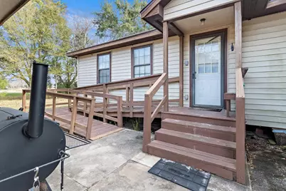 606 Avenue A, Winnie, TX 77665 - Photo 24