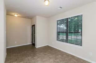 429 Decoster Blvd, Alvin, TX 77511 - Photo 2