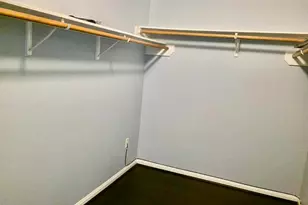 11207 Hall Ridge Ct, Houston, TX 77075 - Photo 10