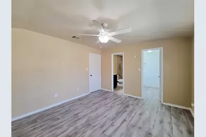 3401 Delhi #B, Houston, TX 77022 - Photo 18