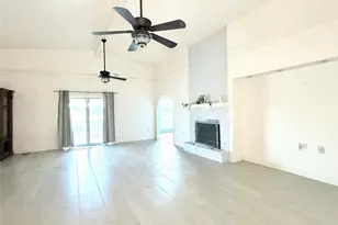 27 Marlin Ln, Baytown, TX 77520 - Photo 14