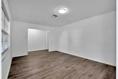 10513 Moorberry Lane, Houston, TX 77043 - Photo 8