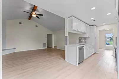 7303 Augustine Drive, Houston, TX 77036 - Photo 12