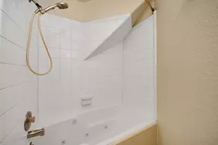 1010 Gardenwalk Dr, La Porte, TX 77571 - Photo 6