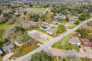 610 Ross St, La Marque, TX 77568 - Photo 2