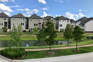 10828 S Brittmoore Oaks Pl, Houston, TX 77043 - Photo 32