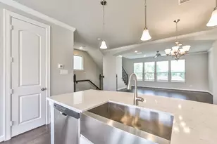 10828 S Brittmoore Oaks Pl, Houston, TX 77043 - Photo 10