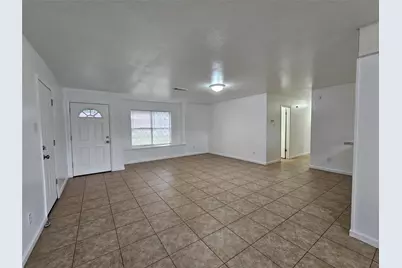207 Shadow Oaks Drive, Conroe, TX 77303 - Photo 8